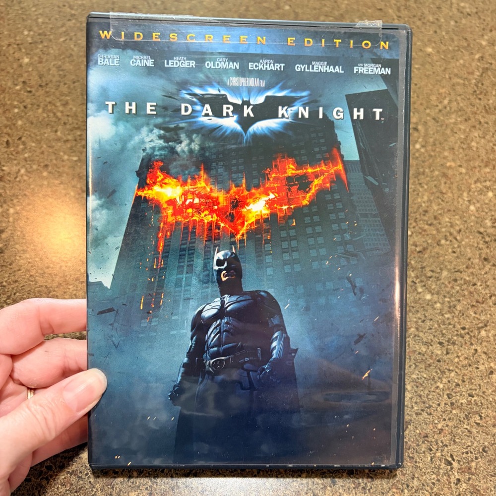 The Dark Knight DVD 2008 Widescreen Edition Batman Christian Bale Heath Ledger
